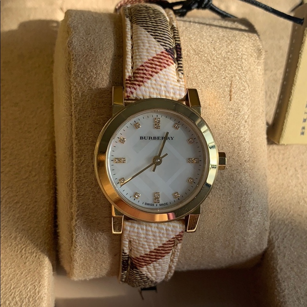 Burberry Watch - Picture 3 of 3